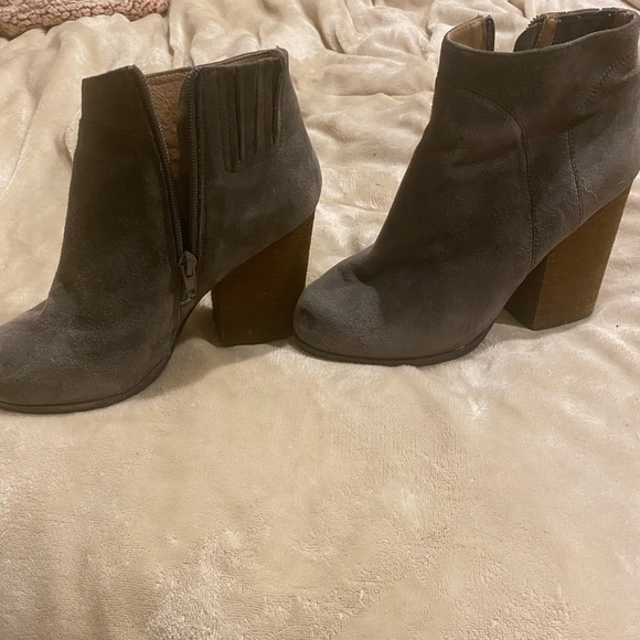 Jeffrey Campbell Havana Last - gorgeous suede boots size 7.5 & FREE gift! - Picture 1 of 7